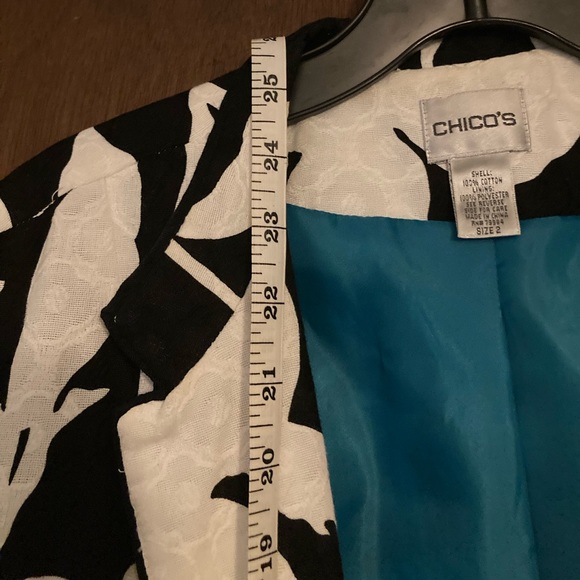 Chicos black and white jacket with hook closure. Turquoise lining - Picture 11 of 11
